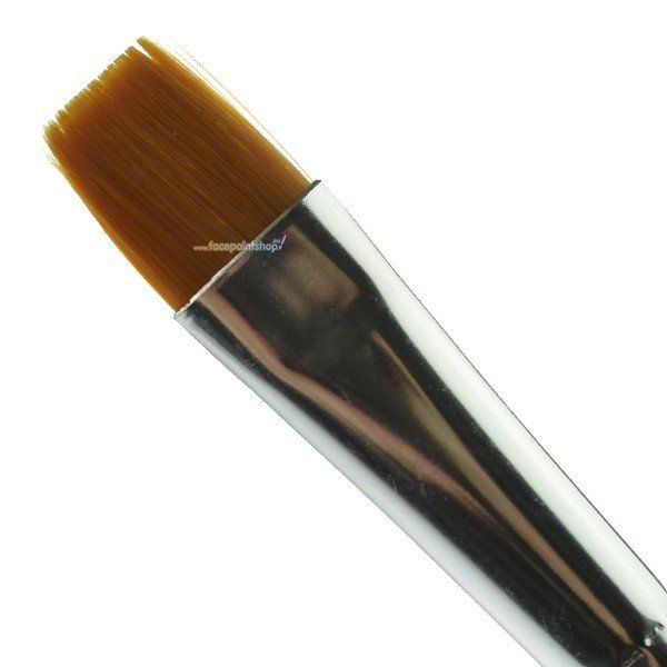 Ben Nye Flat Brush No. 10