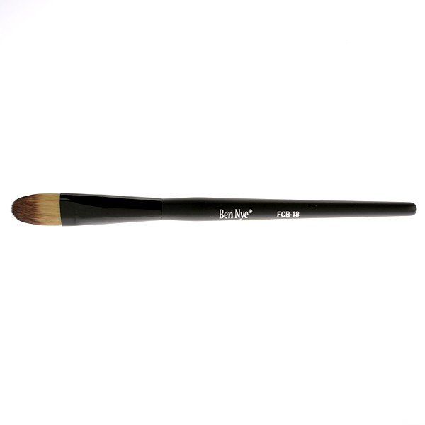 Ben Nye Large Contoured Brush