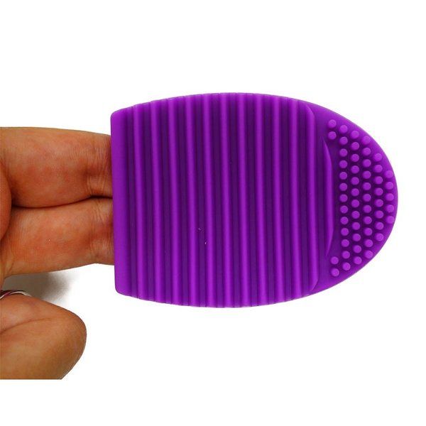 Brush Cleaning Egg